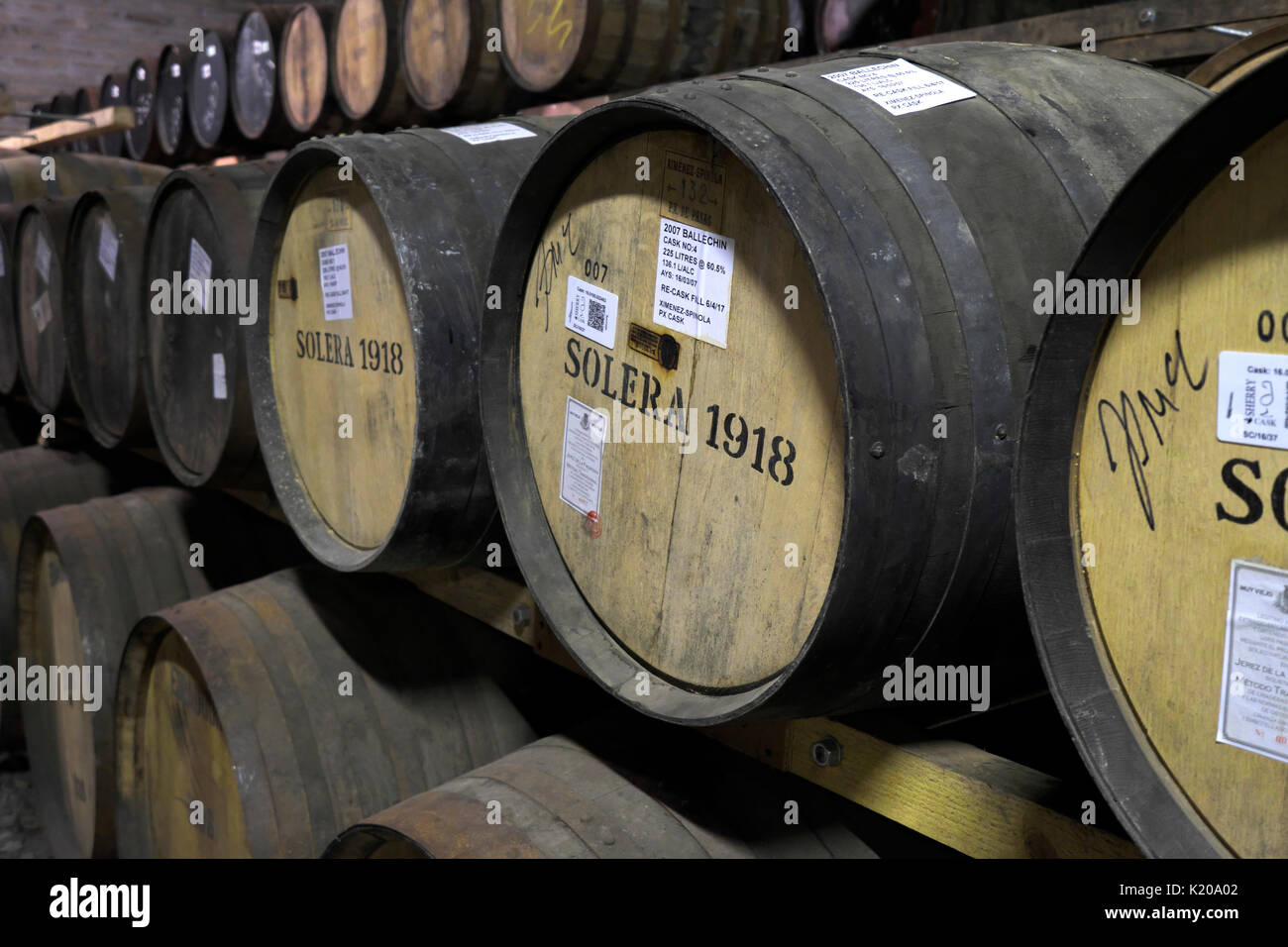Whiskey Fässern, Edradour Whisky Distillery, Pitlochry, Perth und Kinross, Schottland, Vereinigtes Königreich Stockfoto