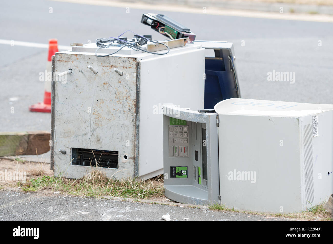 Wordsworth Avenue, Trinity Meads, Stratford Warwickshire, UK. 4. Juli 2017. Bewohner wachte heute Morgen zu ihrer lokalen Co-rechtsgültige finden Stockfoto