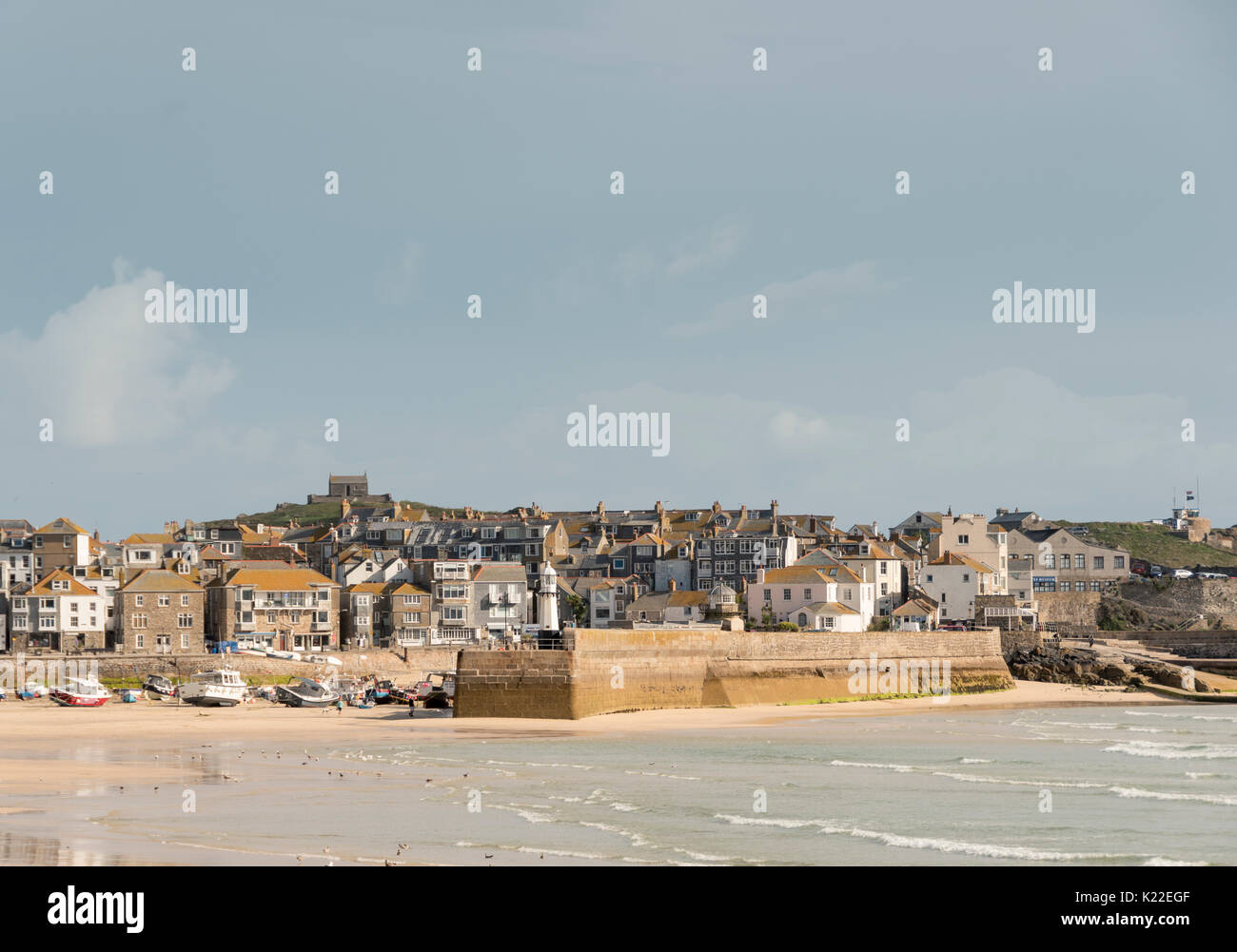 Hafen Strand bei Ebbe, St Ives, Cornwall, England, Großbritannien Stockfoto