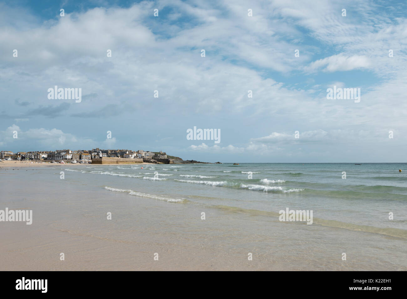 Hafen Strand bei Ebbe, St Ives, Cornwall, England, Großbritannien Stockfoto