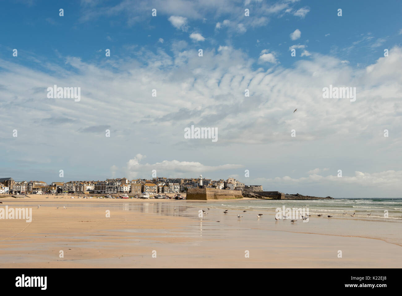 Hafen Strand bei Ebbe, St Ives, Cornwall, England, Großbritannien Stockfoto
