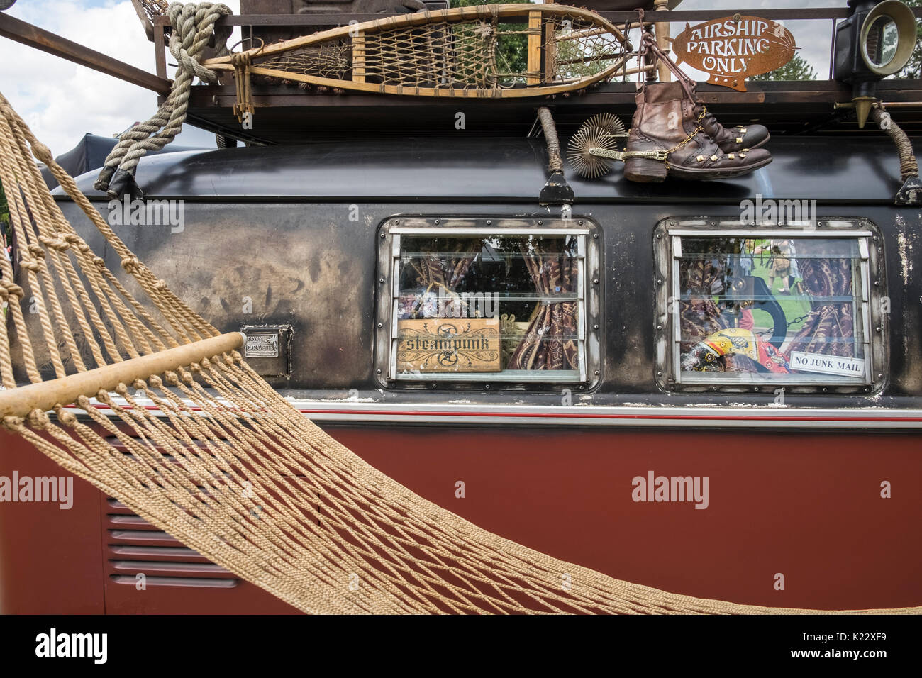 Nahaufnahme Detail der Wohnmobil mit Steampunk design Features, an der 2017 Lincoln Steampunk Asyl Festival gesehen. Stockfoto