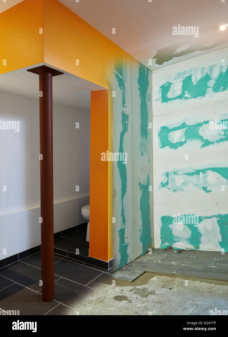 Bau Von Trockenbau Gipskarton Bad Vor Und Nach Stockfotografie Alamy