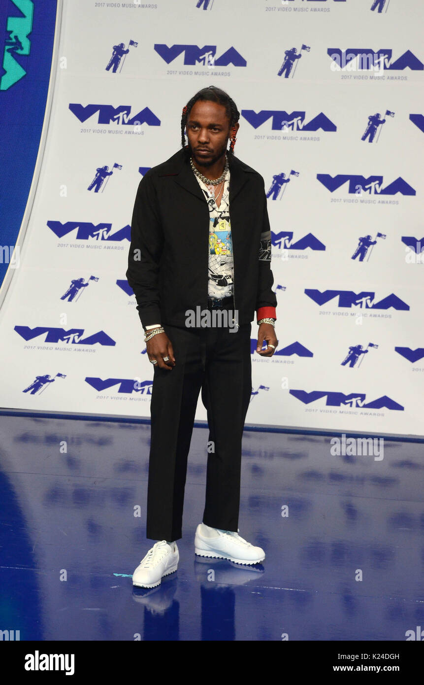 INGLEWOOD, CA - 27. August: Kendrick Lamar an der 2017 MTV Video Music Awards Im Forum in Inglewood, Kalifornien am 27. August 2017. Quelle: David Edwards/MediaPunch Stockfoto