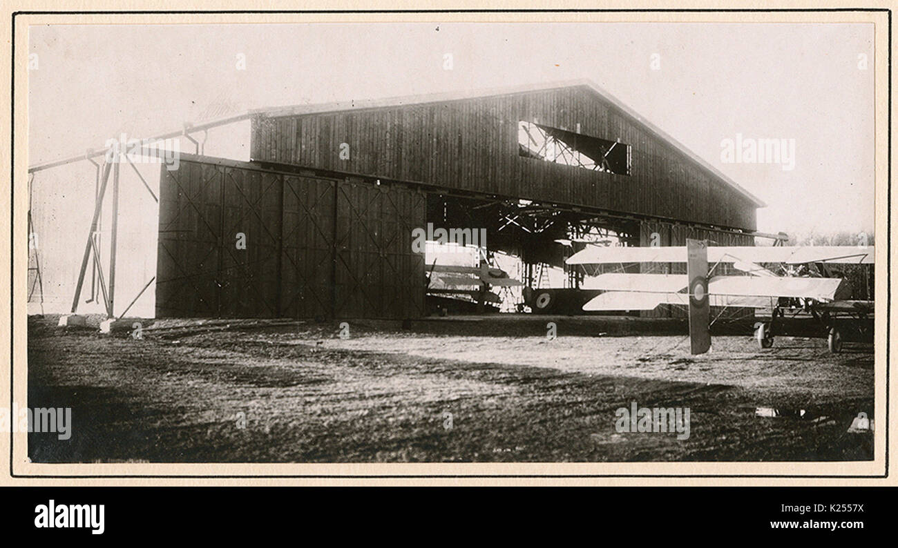 Erfasst russische Luftwaffe doppeldecker am Post-Volynsky Aerodome Stockfoto