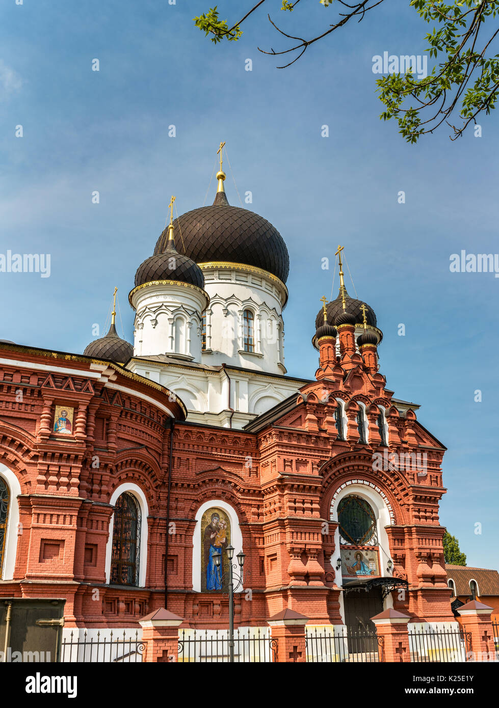 Die Kirche der Gottesmutter von tichwin in Noginsk-Region Moskau, Russland Stockfoto