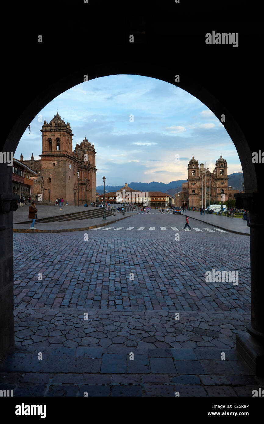 Die Kathedrale und die Iglesia de la Compañía, Plaza de Armas, Cusco, Peru, Südamerika Stockfoto