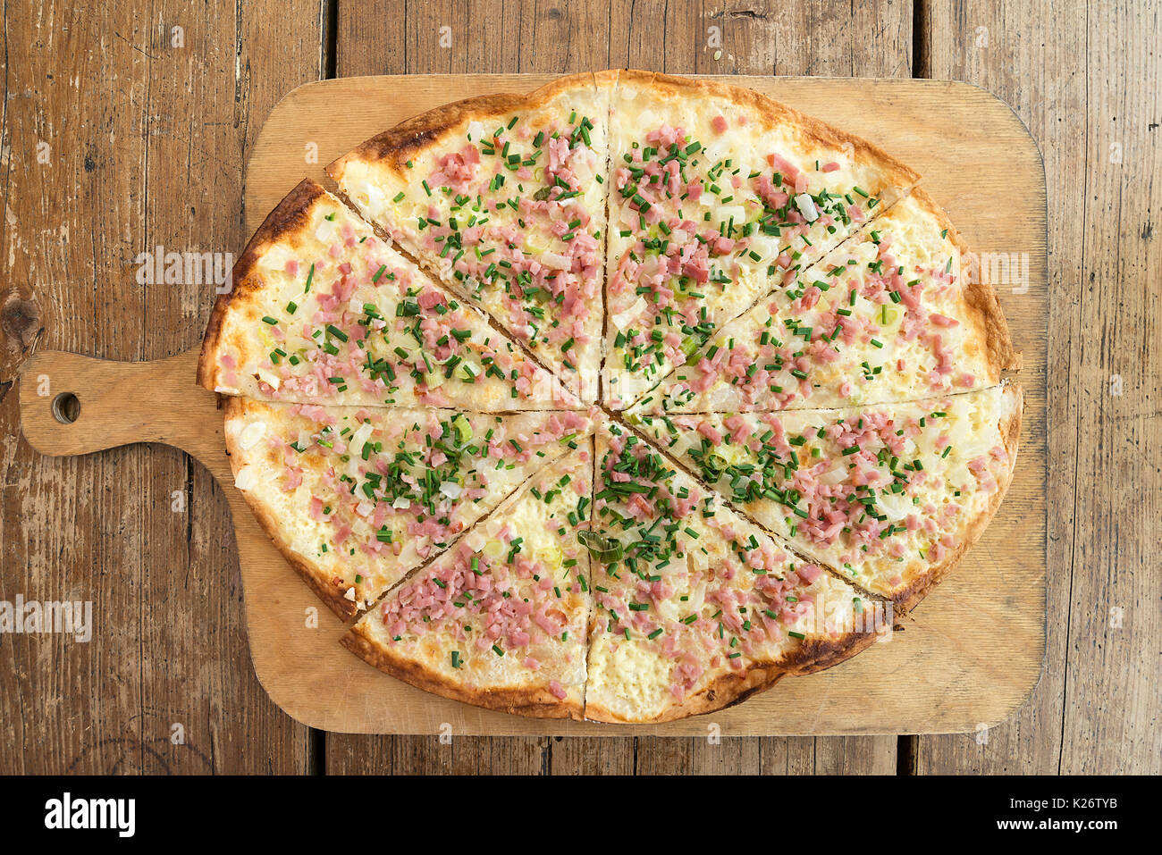 Flammkuchen flammkuchen -Fotos und -Bildmaterial in hoher Auflösung – Alamy