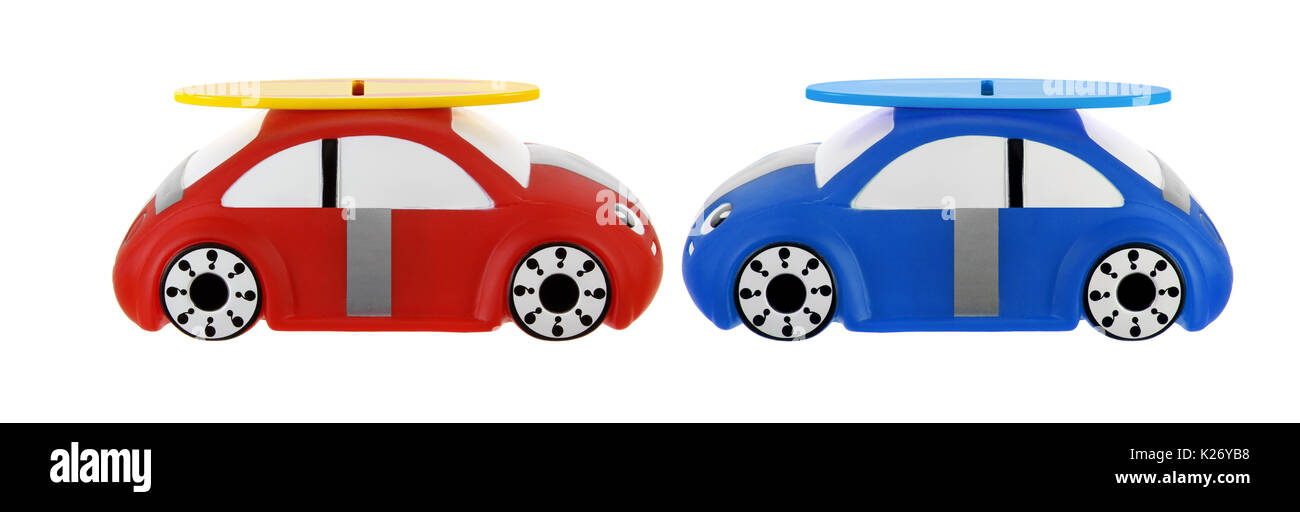 Spielzeugautos auf weißem Hintergrund Stockfoto