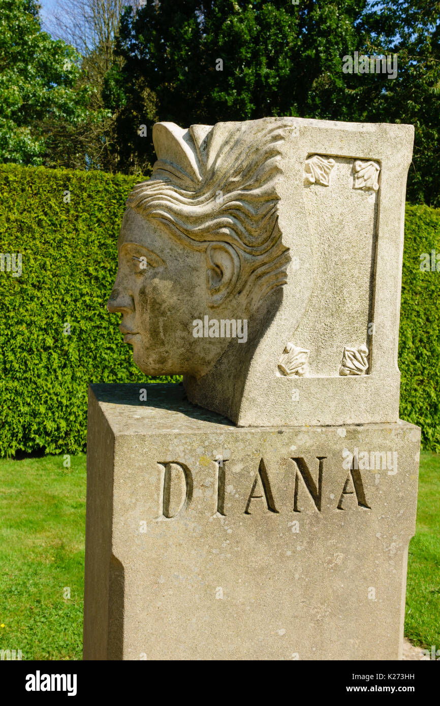 Der Schrein von Nemi Skulptur in Rufford Abbey Park, Nottinghamshire, England Stockfoto