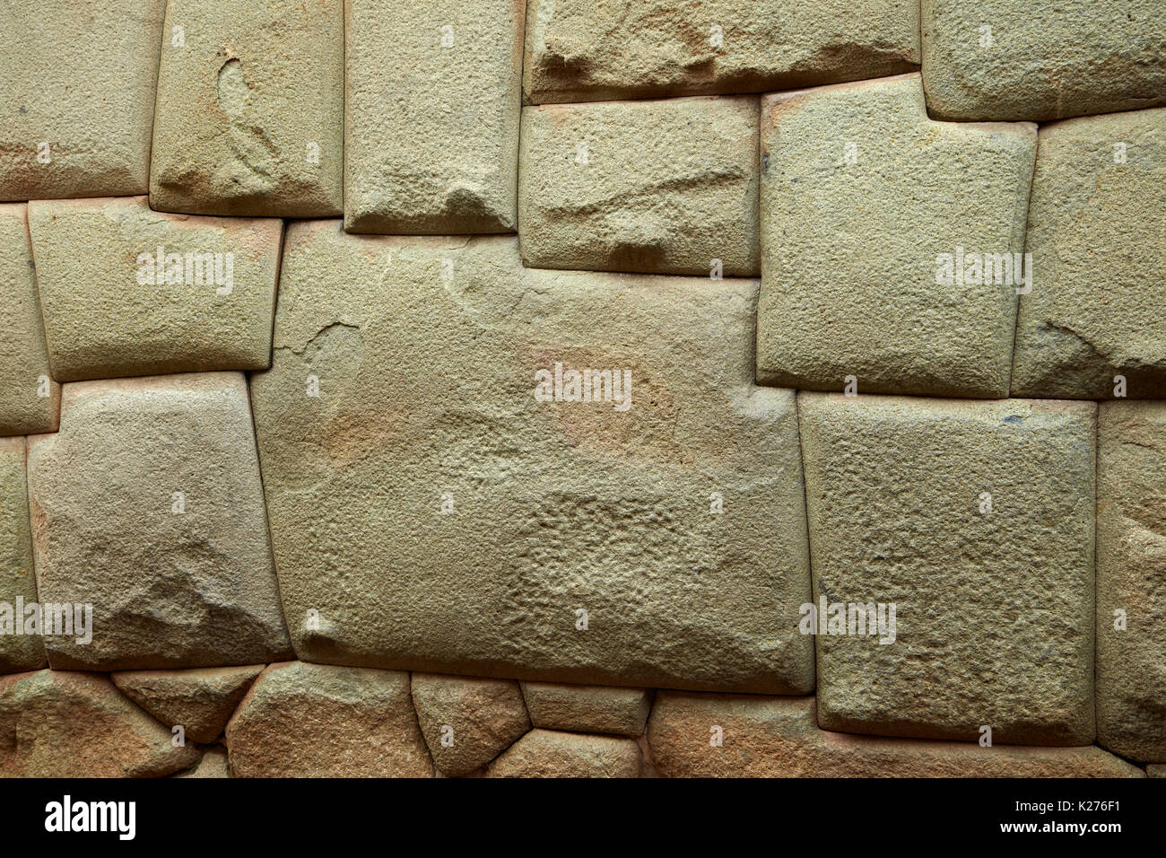 Zwölf eckigen Stein (historische Inca Mauerwerk), Calle Hatunrumiyoc, Cusco, Peru, Südamerika Stockfoto