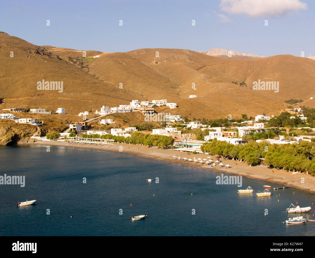 Europa, Griechenland, Dodecanese, Vathi, Insel, Bucht livadi und Dorf Stockfoto