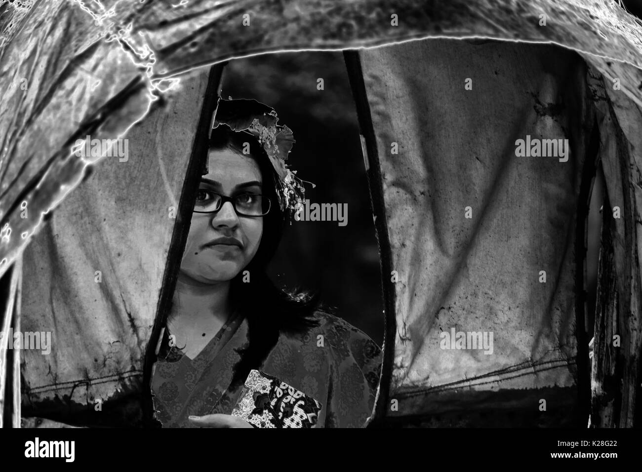 eine mysteriöse Geschichte einer Rose in unterschiedliche Wahrnehmung und Vorstellung am Valentinstag 2016 an bildender Kunst Institue, Dhaka Bangladesch... zu expres Stockfoto