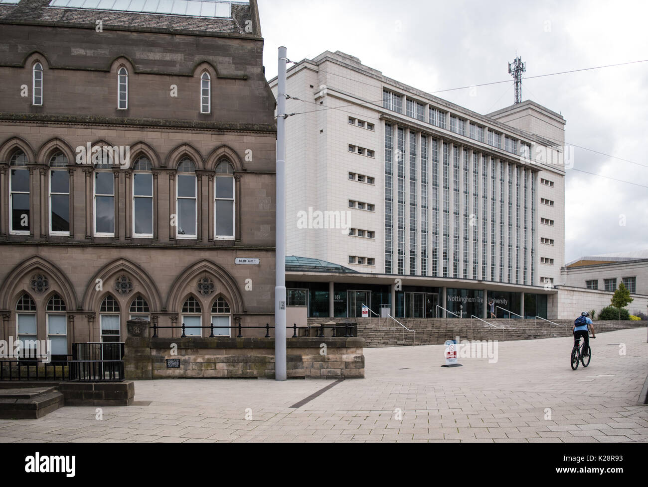 Das Newton Building im Art déco-Stil ist Teil der Nottingham Trent University, einer umweltfreundlichen Universität mit Sitz in Großbritannien. Stockfoto