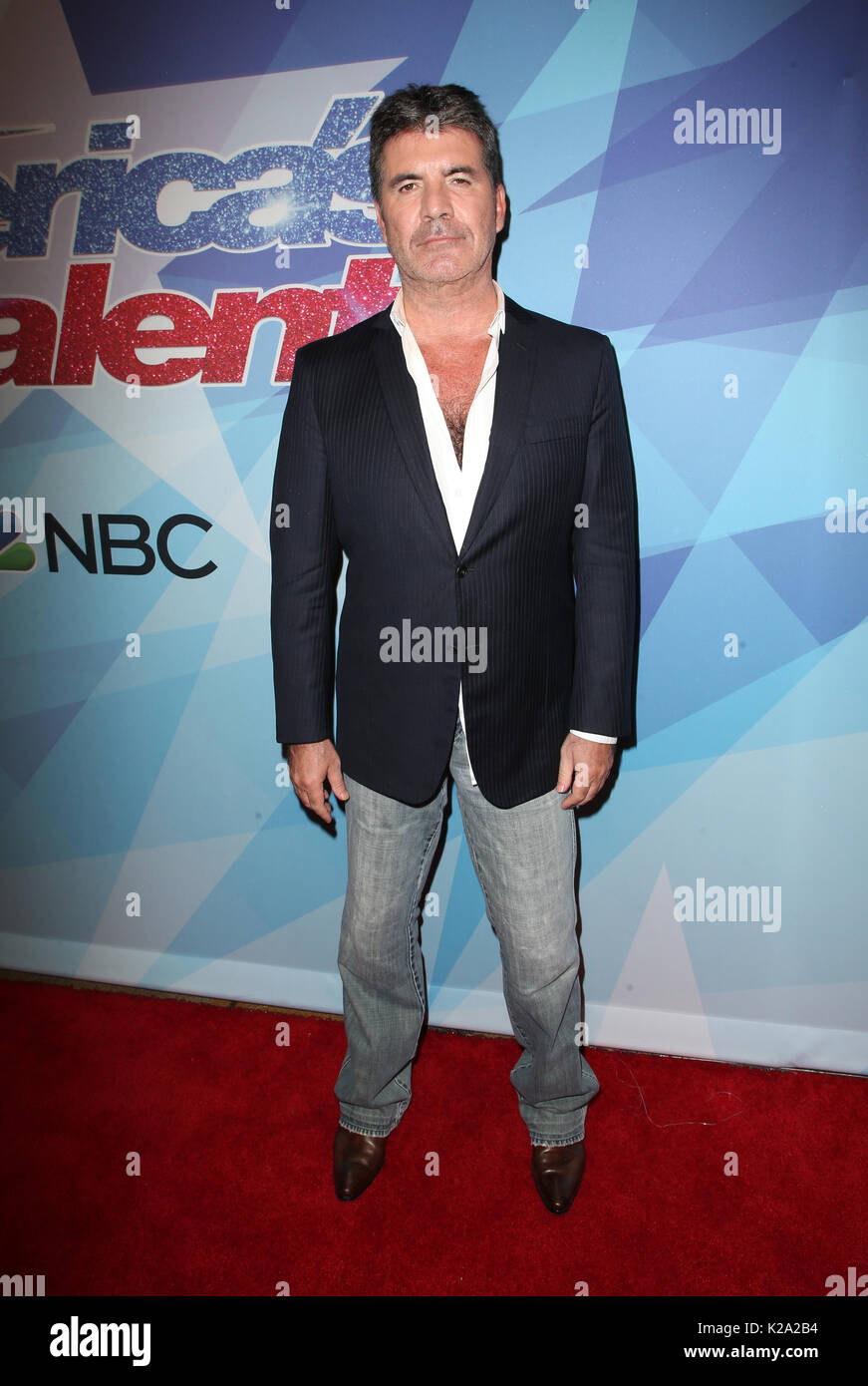 HOLLYWOOD, CA - 29. August: Simon Cowell, an NBC's "America's Got Talent" Saison 12 Live Show" an der Dolby Theater in Kalifornien am 29. August 2017. Quelle: FS/MediaPunch Stockfoto