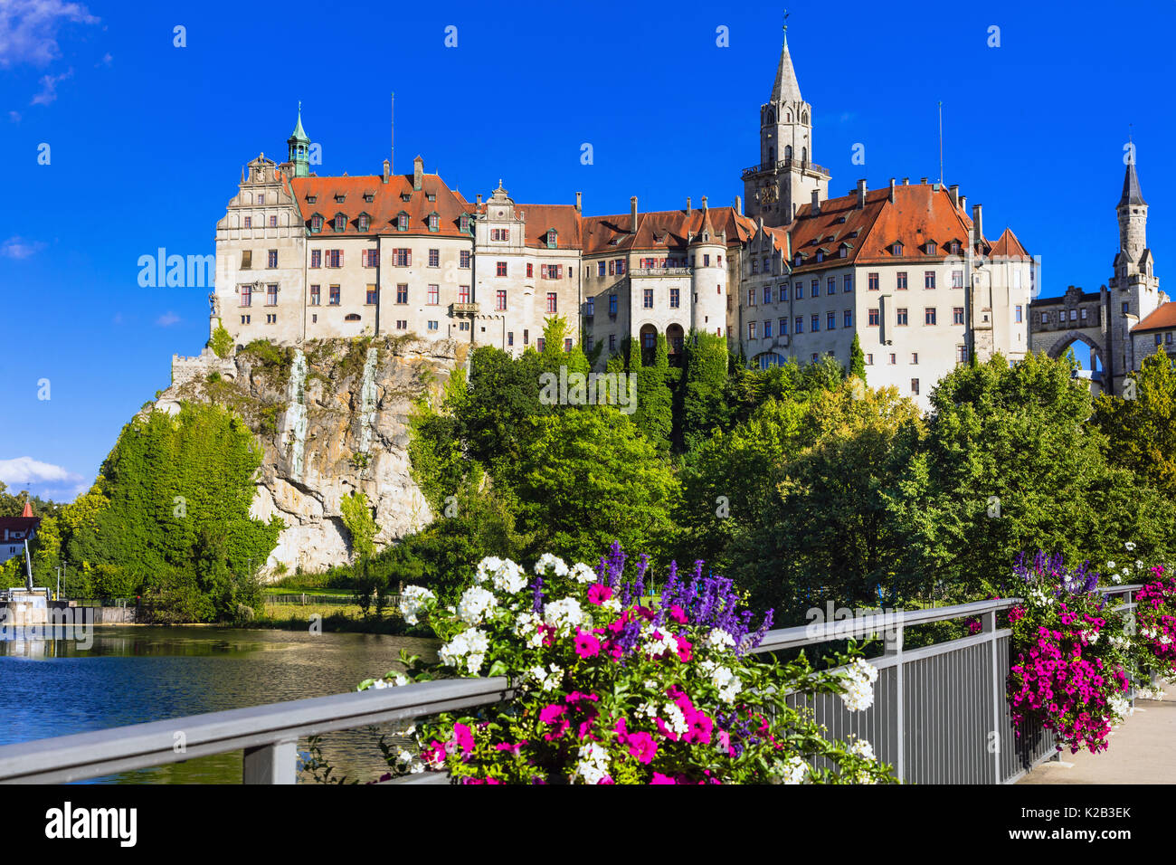 Wahrzeichen und Monumente von Gremany - beeindruckend malerischen Schloss Sigmaringen Stockfoto