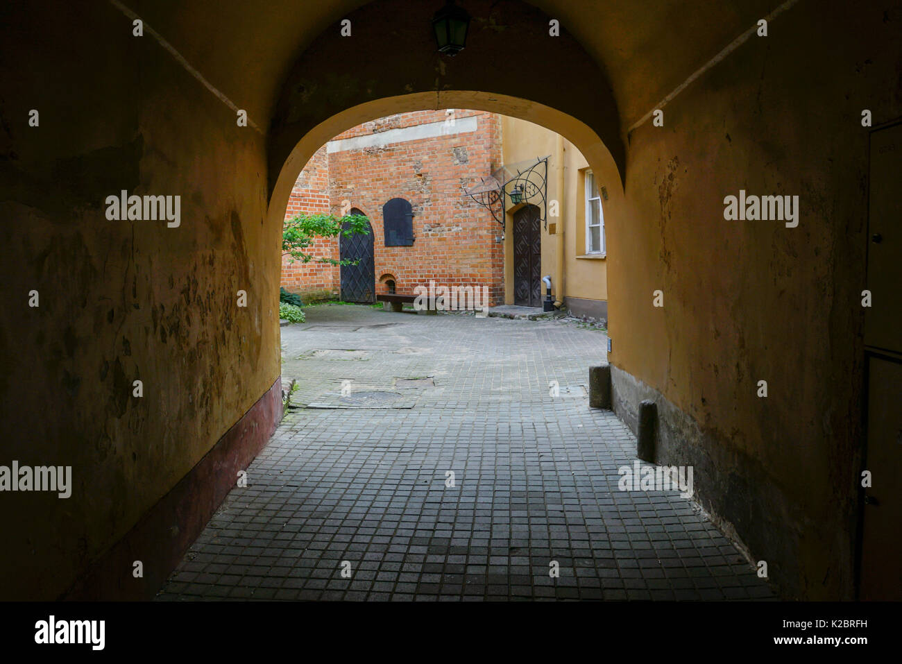 Einen Innenhof in Vilnius, Litauen Stockfoto