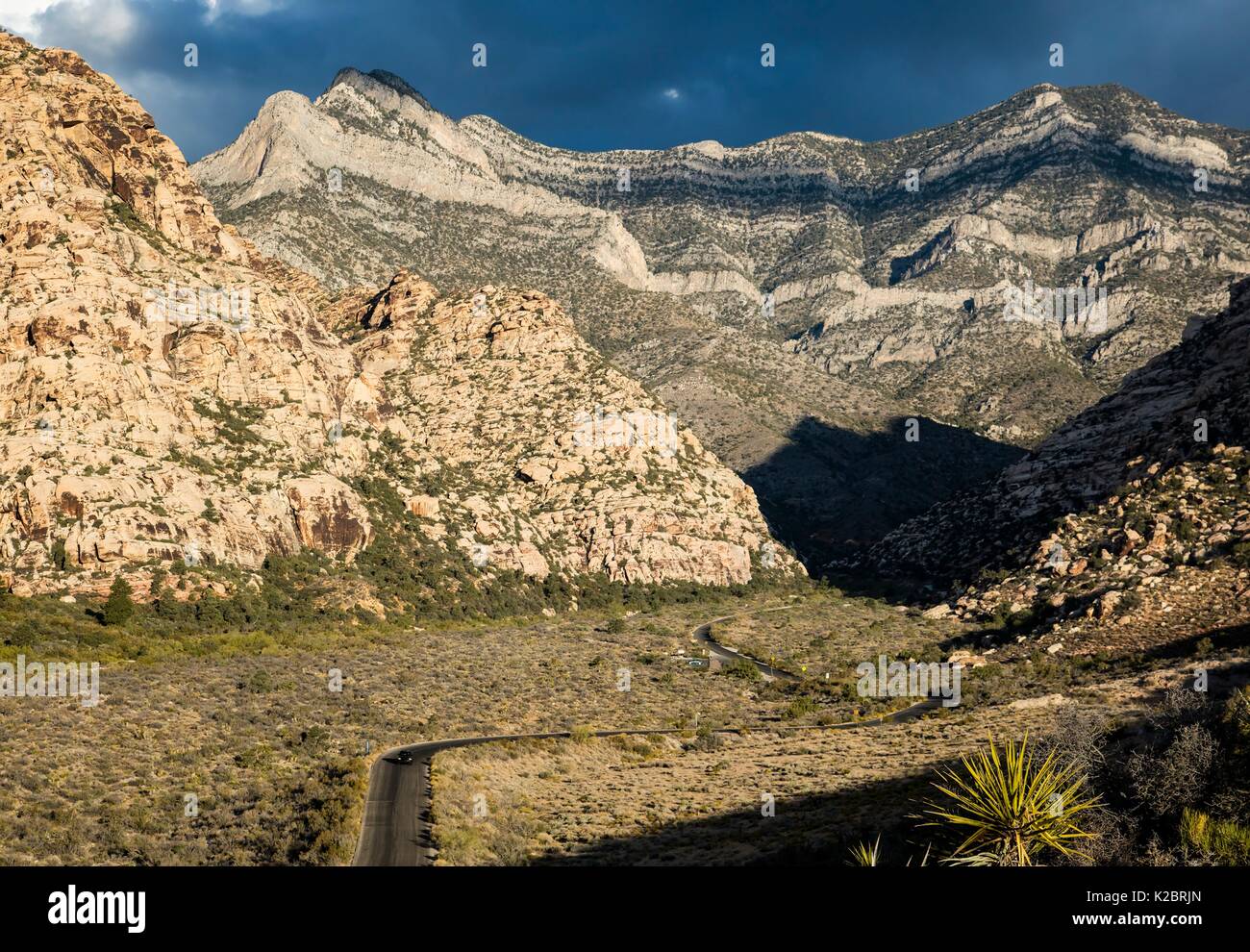 Schluchten, Grate und Gipfel bilden die La Madre Mountain Wilderness innerhalb der Red Rock Canyon National Conservation Area 29. September 2016 in der Nähe von Las Vegas, Nevada. Stockfoto