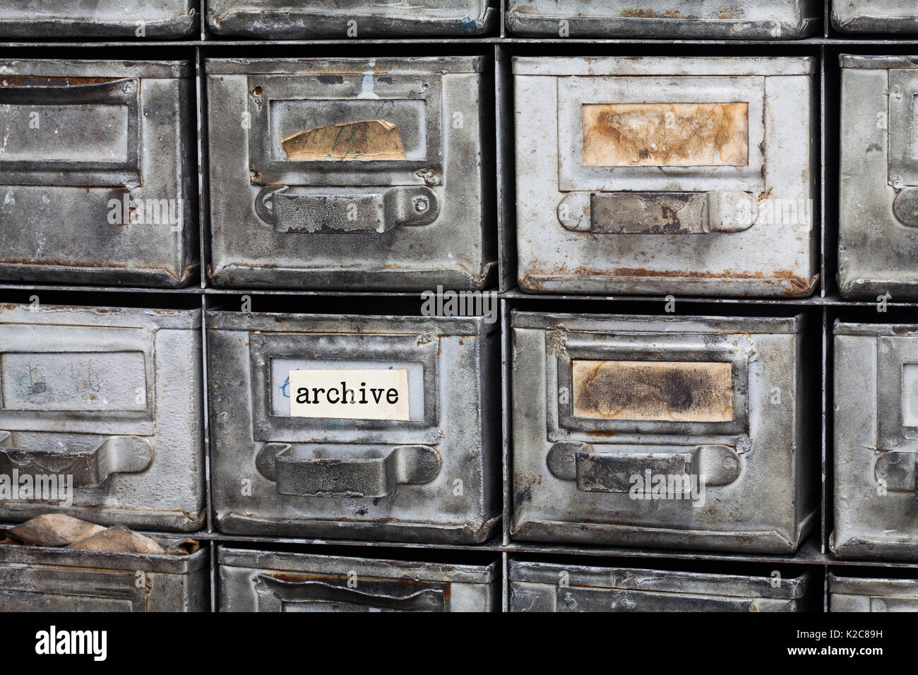 Archiv vintage Box. Geschlossene metallische Lagerung, aktenschrank