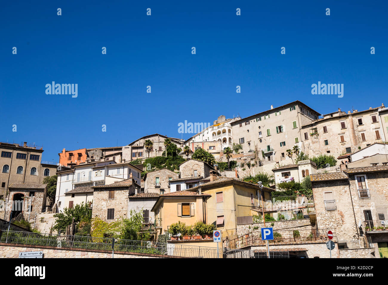 Landschaft mit der schönen Stadt Narni in Italien Stockfoto