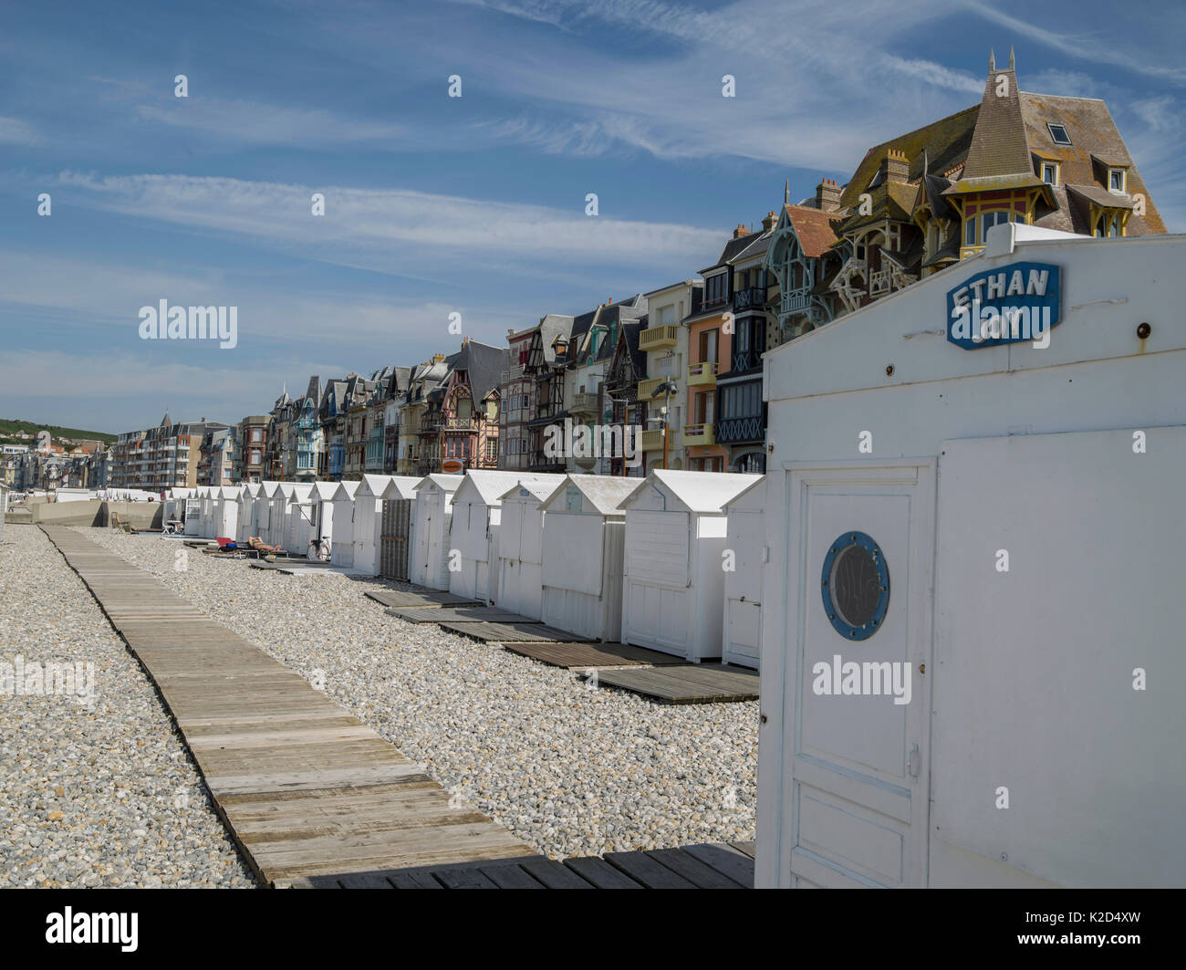 Strand Hütten am Strand in Mers-les-Bains, La Somme, Frankreich, September 2015. Stockfoto