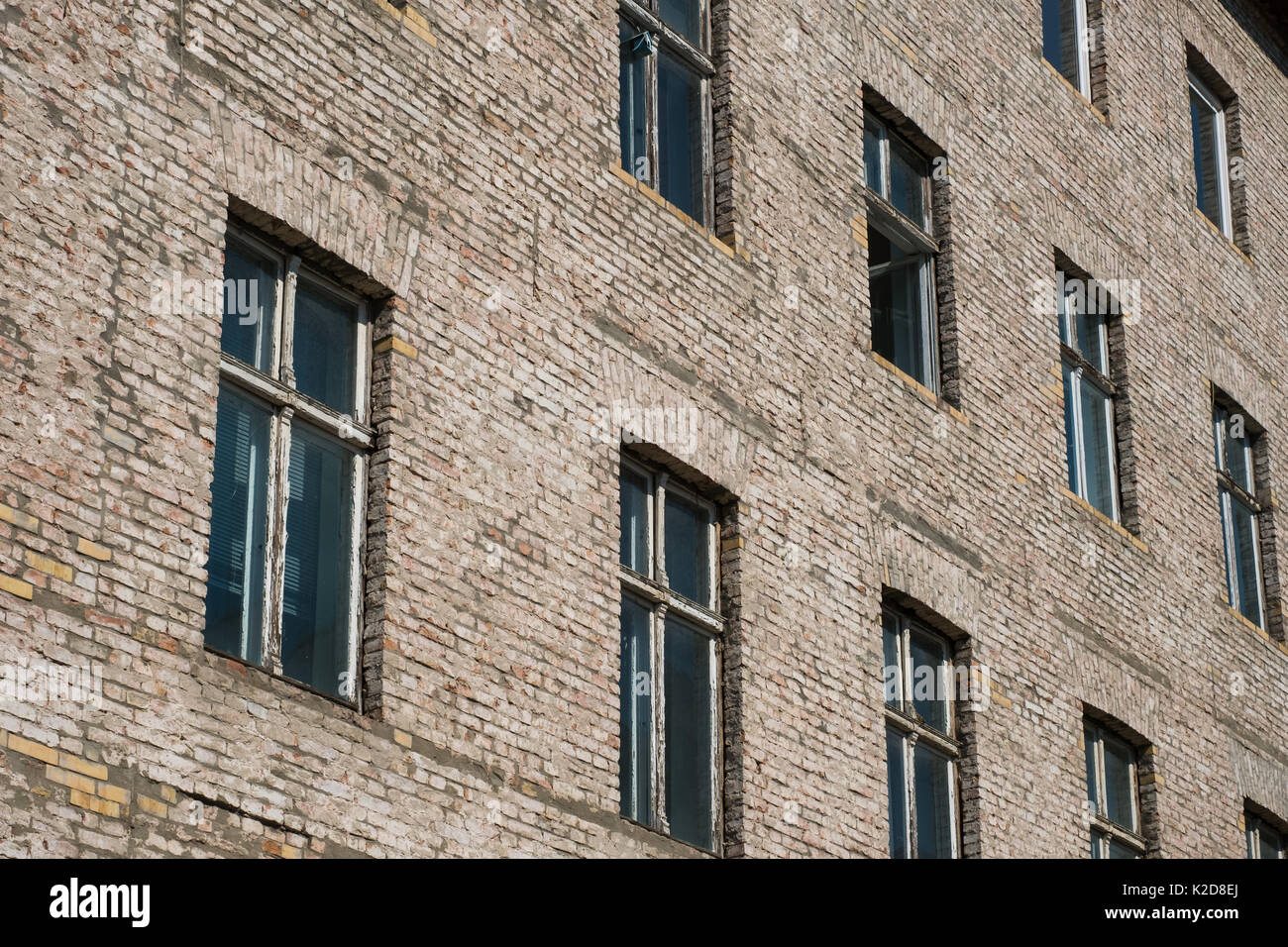 Backstein Fassade aus Stein - altes Wohnhaus Stockfoto Backstein Fassade aus Stein - altes Wohnhaus Stockfoto