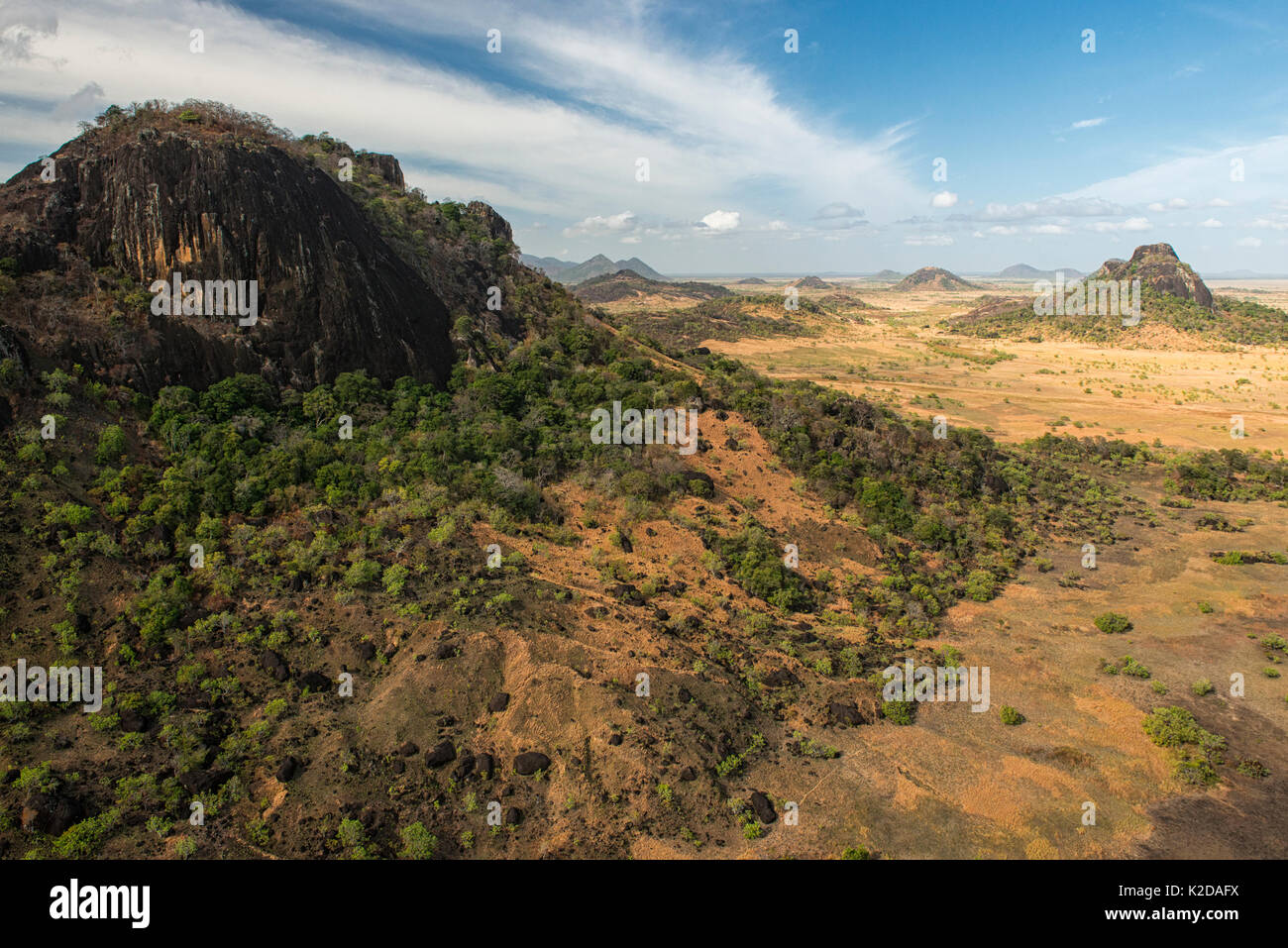 Granit aufschlüsse an der Rupununi Savanne, Guyana, Südamerika Stockfoto Granit aufschlüsse an der Rupununi Savanne, Guyana, Südamerika Stockfoto