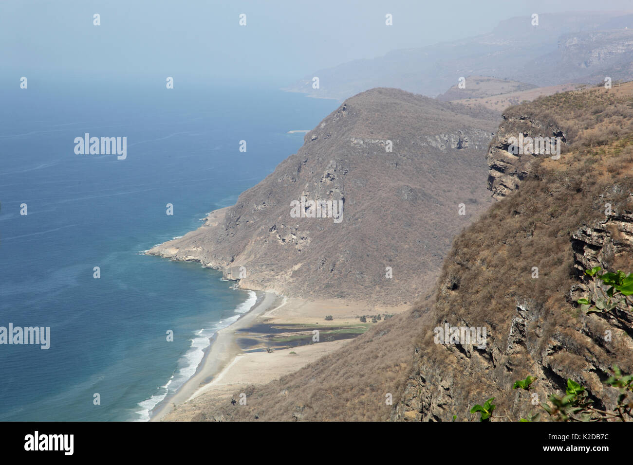 Khawr Kharfot, einer abgelegenen Lagune, die nur zu Fuß erreicht werden kann, Oman, Mai Stockfoto