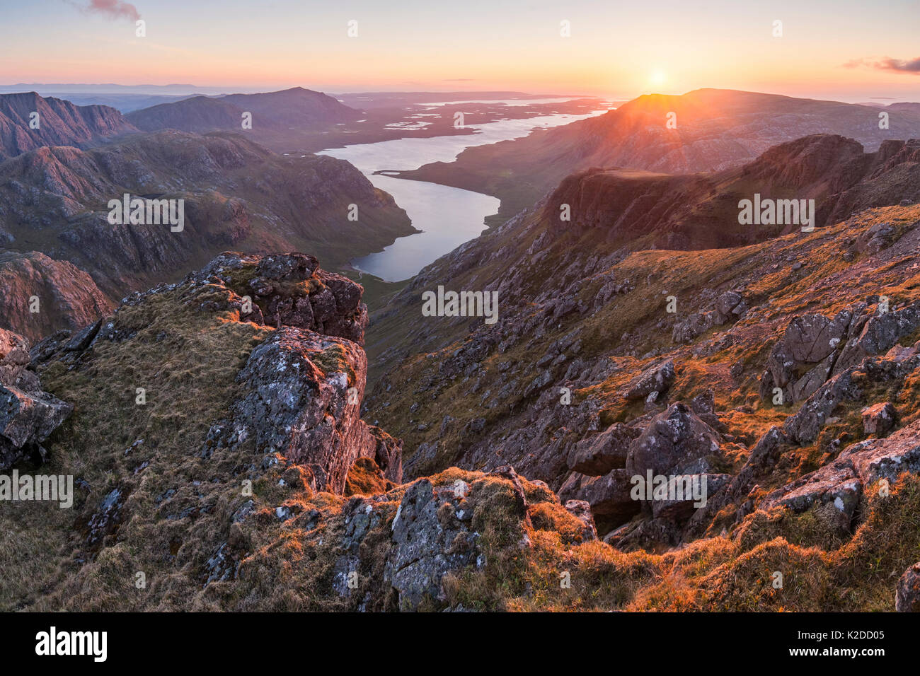 Den Sonnenuntergang von einem "Mhaighdean die entlegensten Munro. Highlands Highlands von Schottland, UK, Januar 2016. Stockfoto