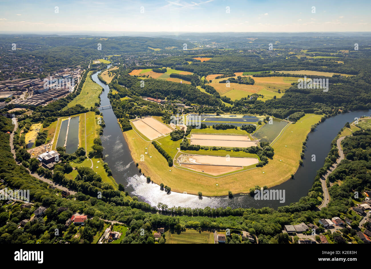 Ruhrbogen unter Heven, Wasser, Trinkwasser, Ruhrauene, Ruhrwiesen, Wasserwerke Westfalen GmbH Stockfoto