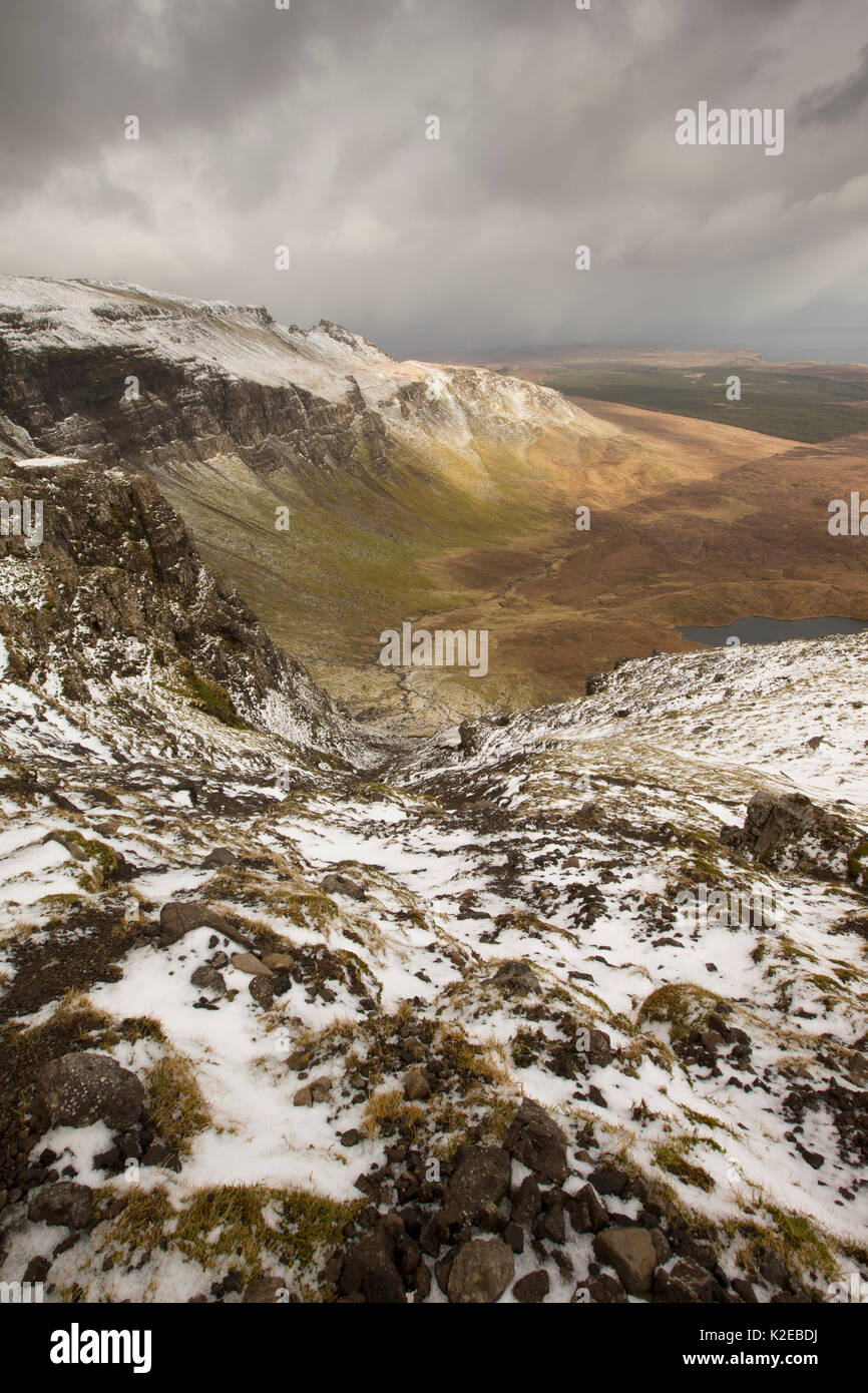 Blick entlang Trotternish Ridge im Winter, Isle of Skye, Schottland, UK, März 2014. Stockfoto