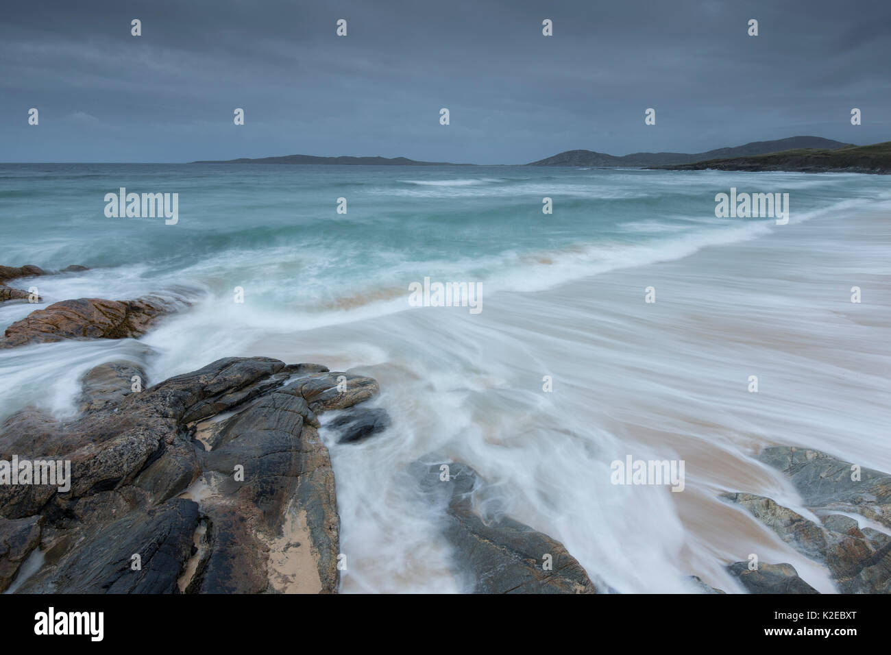 Stürmische Meere auf der Suche nach Westen Taransay, Harris, Äußere Hebriden, Schottland, UK, September 2014. Stockfoto