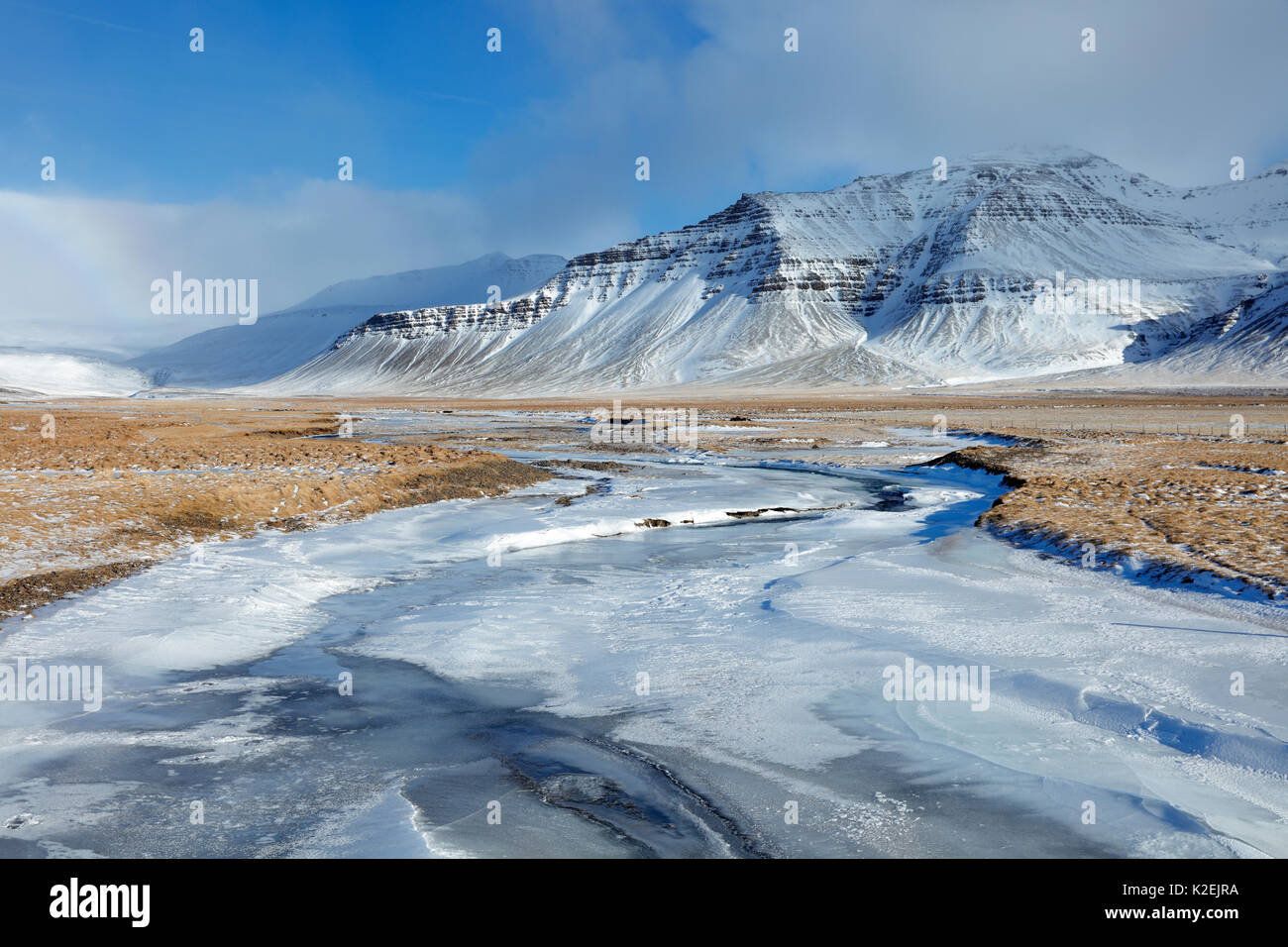 Snowclad Hafursfell, Snaefellsness Halbinsel, Island, März 2015. Stockfoto