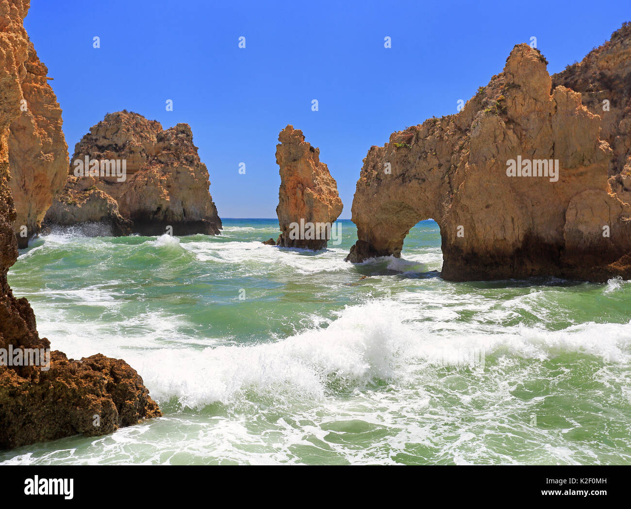 Atlantik Küste in Ponta de Piedale Punkt, Algarve, Portugal Stockfoto