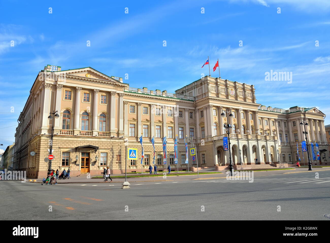 St. Petersburg, Russland - Dezember 13, 2017: Das Gebäude der gesetzgebenden Versammlung während des Confederations Cup Fußball in Sankt-Petersburg Stockfoto