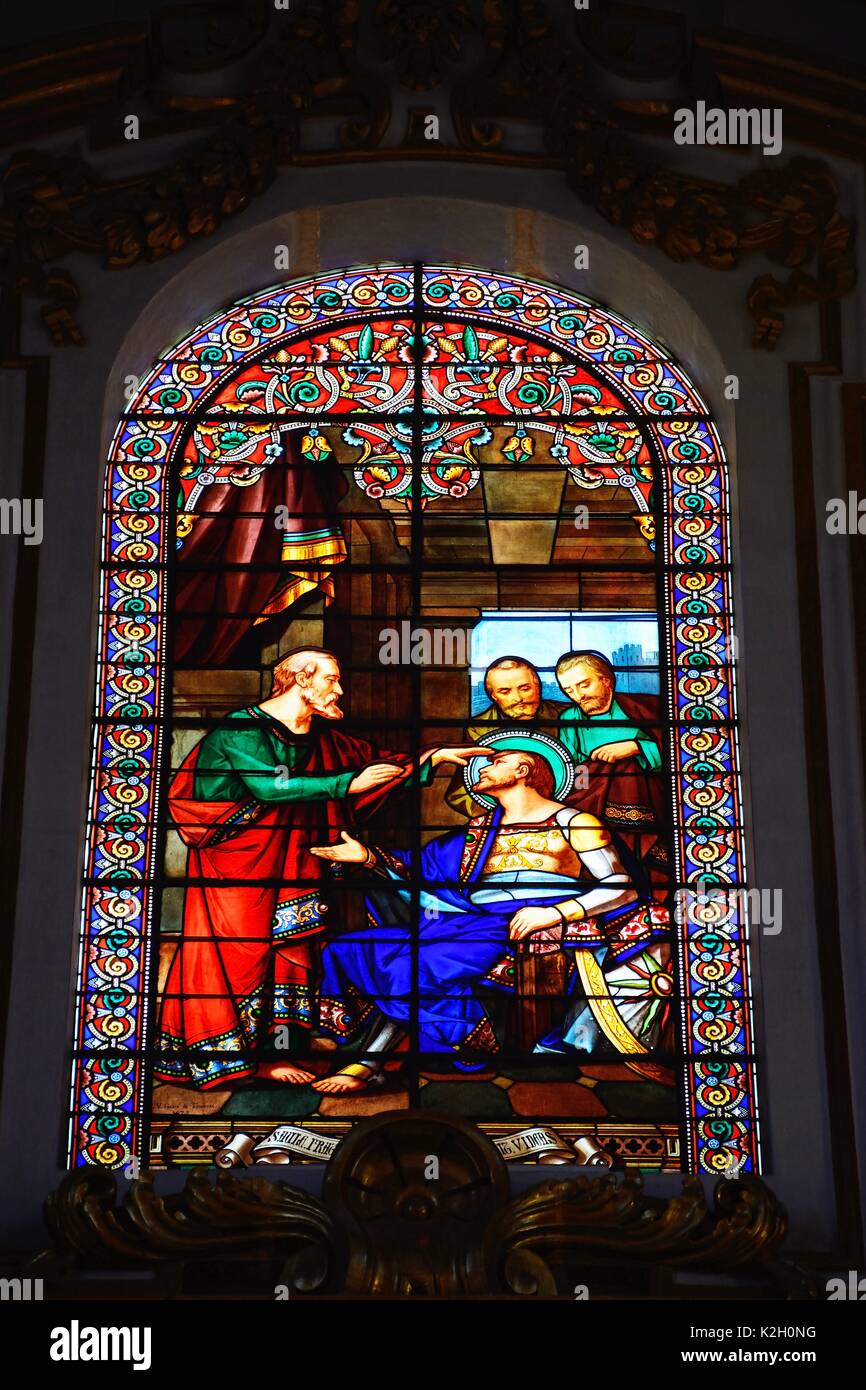 Kirchenfenster in der St. Pauls Kathedrale auch als Mdina Cathedral, Mdina, Malta, Europa bekannt. Stockfoto