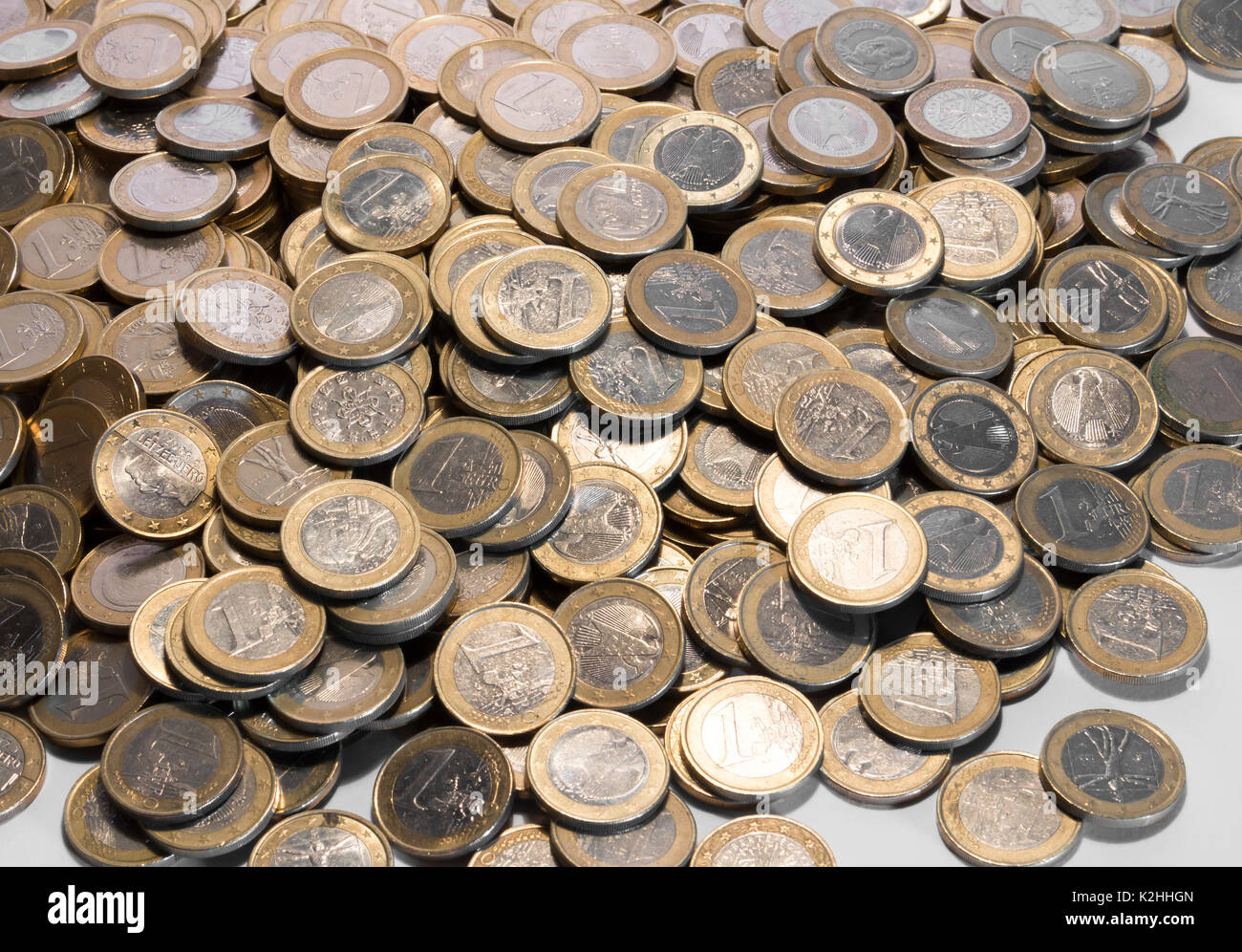 Full Frame Bild, viele 1 Euro Münzen Stockfoto