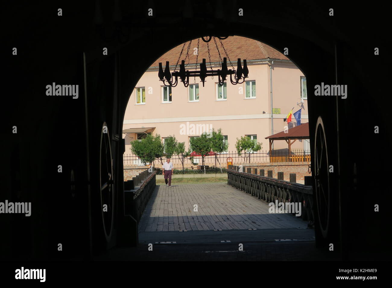 Historischer zugbrücke am gatealley Eingang zum malerischen Stadt Alba Iulia, Rumänien. Stockfoto