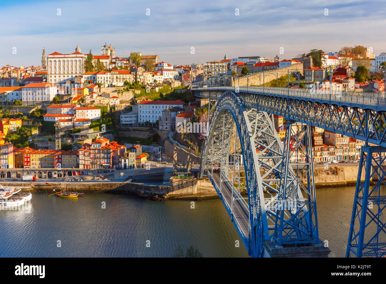 Douro-Fluss und Dom Luis Brücke, Porto, Portugal. Stockfoto