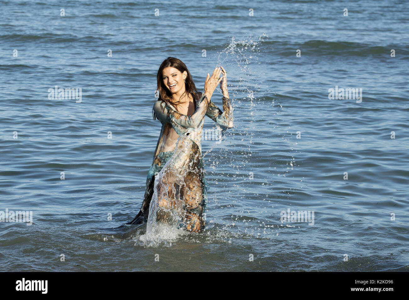 Isabeli Fontana bei einem Fotoshooting vor dem 74. Filmfestival von Venedig 2017 am 29. August 2017 in Venedig, Italien. | Verwendung weltweit Stockfoto