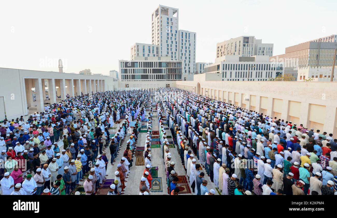 Amman, Katar. 1. Sep 2017. Muslime beten während des Eid al-Adha, hat keine bestimmte Zeitdauer und Festival in Doha, Katar, Sept. 1, 2017. Credit: Nikku/Xinhua/Alamy leben Nachrichten Stockfoto