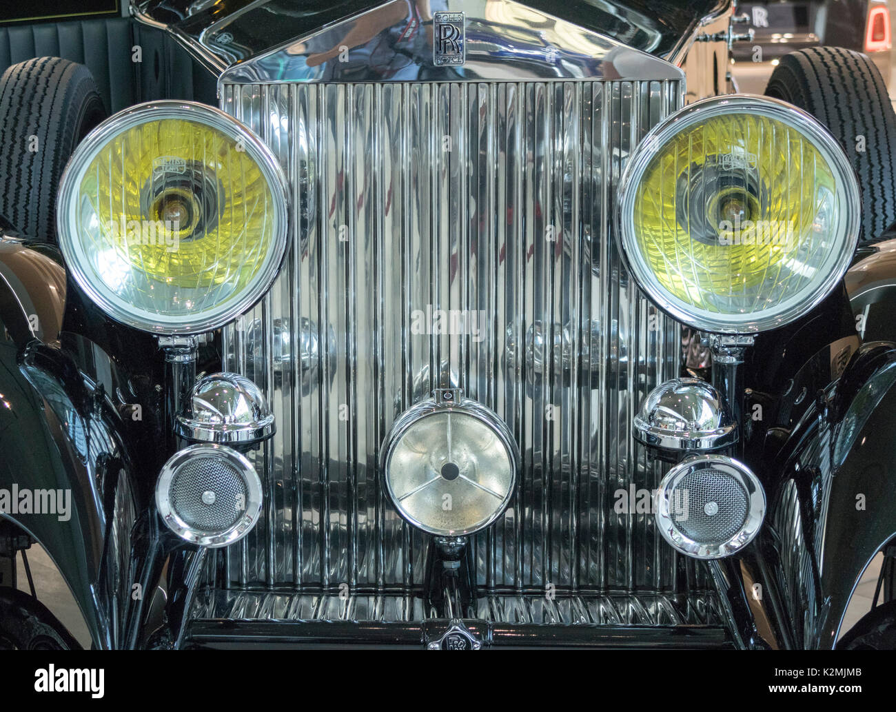 Detail von 1933 Rolls Royce Phantom II Continental Park Ward Reiselimousine auf Anzeige in der BMW Welt, München, Deutschland Stockfoto