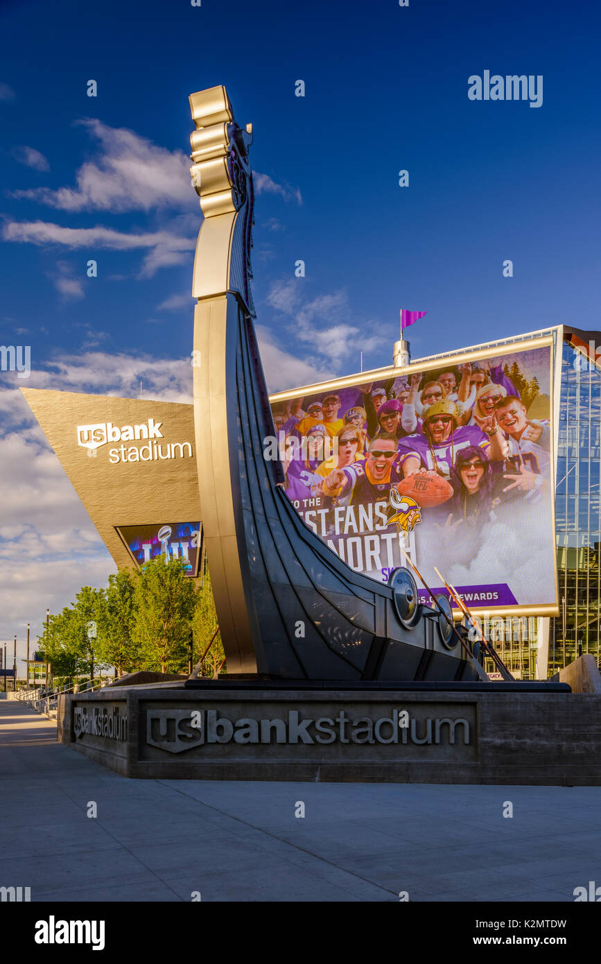 Wikingerschiff Zeichen außerhalb des USBank Stadion in Minneapolis, MN. Stockfoto