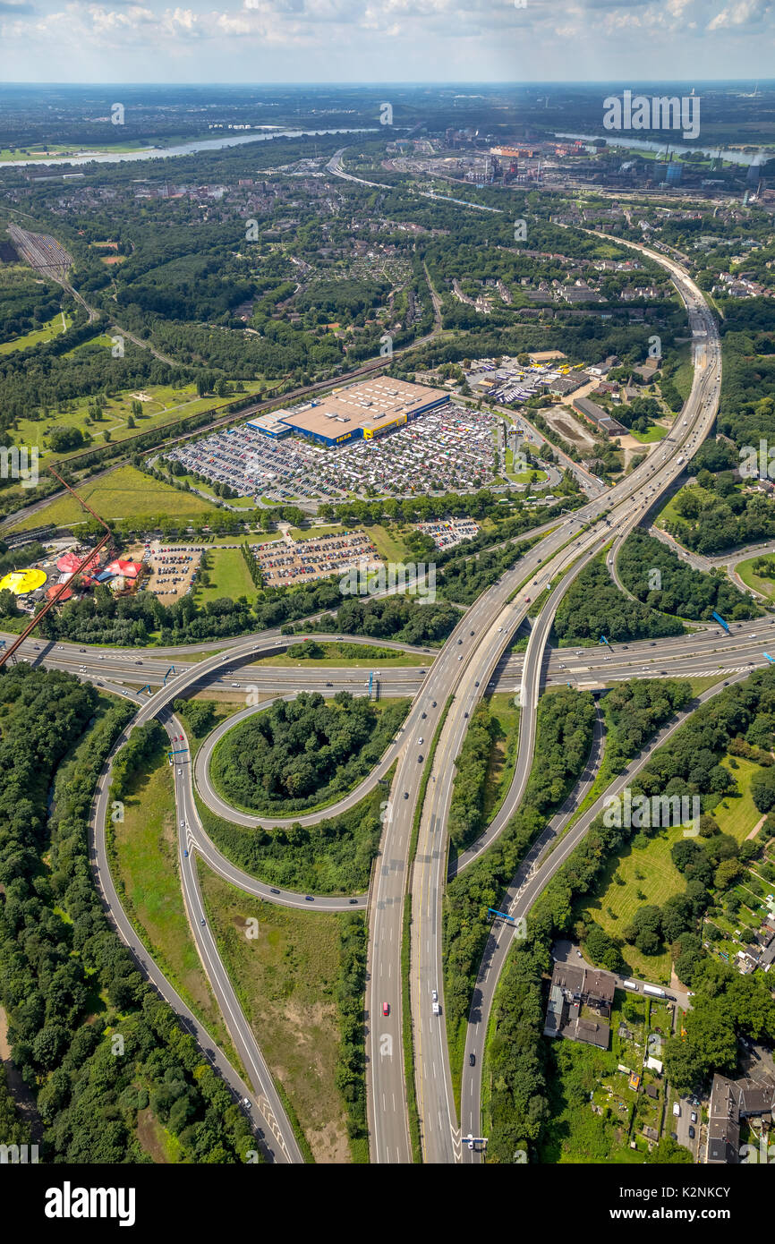 IKEA-Möbelhaus, Autobahnkreuz Duisburg-Nord, Autobahn A42 und der Autobahn A 59, Duisburg, Ruhrgebiet Stockfoto