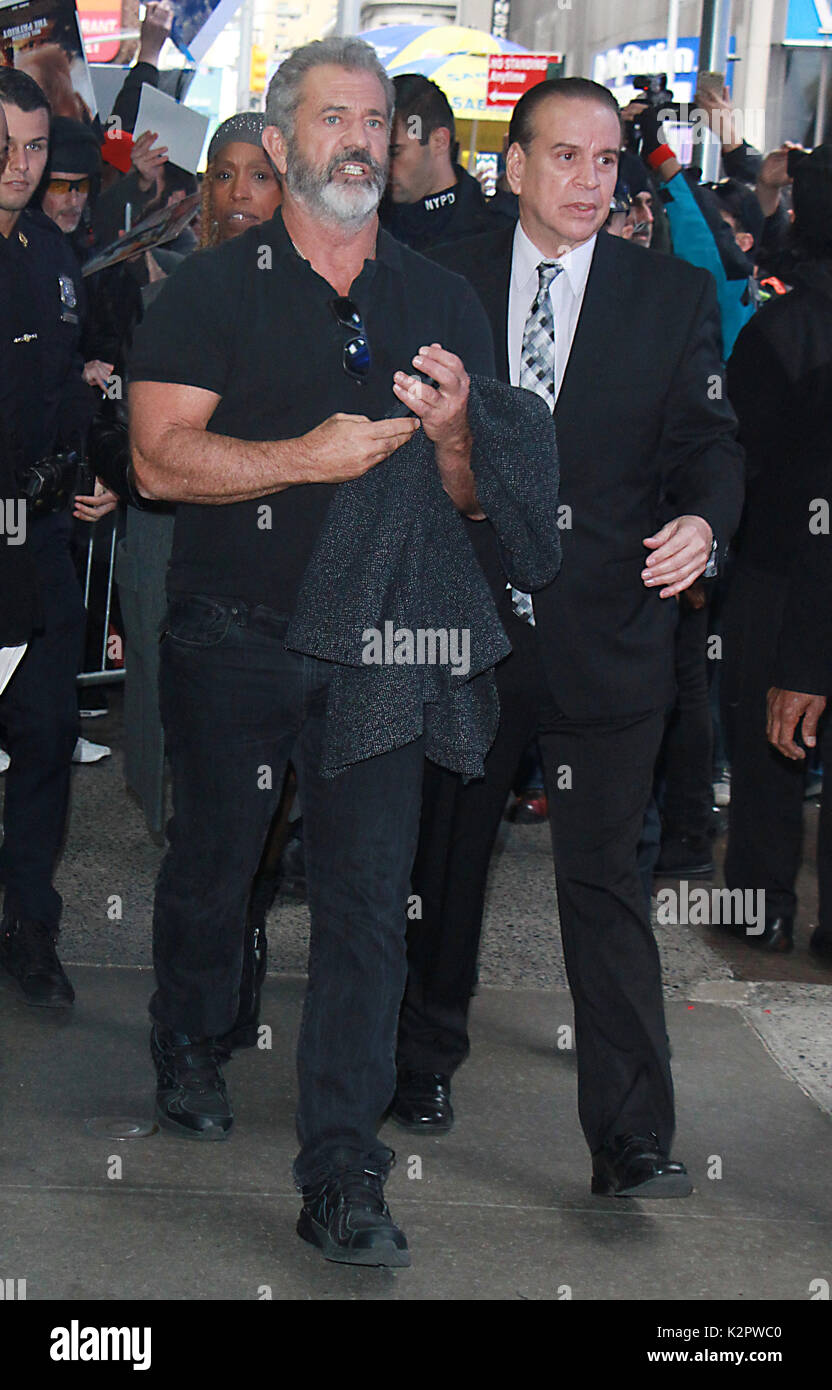 New Yok, NY, USA. Nov. 2017. Mel Gibson sah nach einem Auftritt am Guten Morgen Amerika, der seinen neuen Film Daddy's Home 2 in New York City am 9. November 2017 promotete. Credit: Rw/Media Punch/Alamy Live News Stockfoto