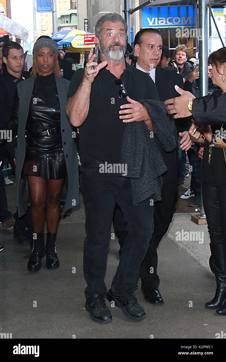 New Yok, NY, USA. Nov. 2017. Mel Gibson sah nach einem Auftritt am Guten Morgen Amerika, der seinen neuen Film Daddy's Home 2 in New York City am 9. November 2017 promotete. Credit: Rw/Media Punch/Alamy Live News Stockfoto
