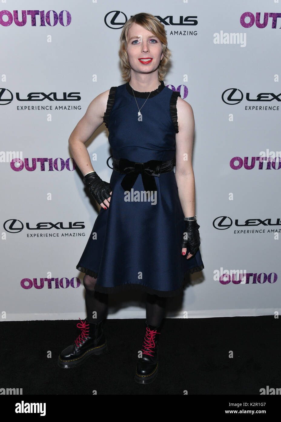 New York, USA. Nov. 2017. Chelsea Manning nimmt an der VERANSTALTUNG "OUT Magazine #OUT100" von Lexus im Altman Building am 9. November 2017 in New York City. Credit: Erik Pendzich/Alamy Live News Stockfoto