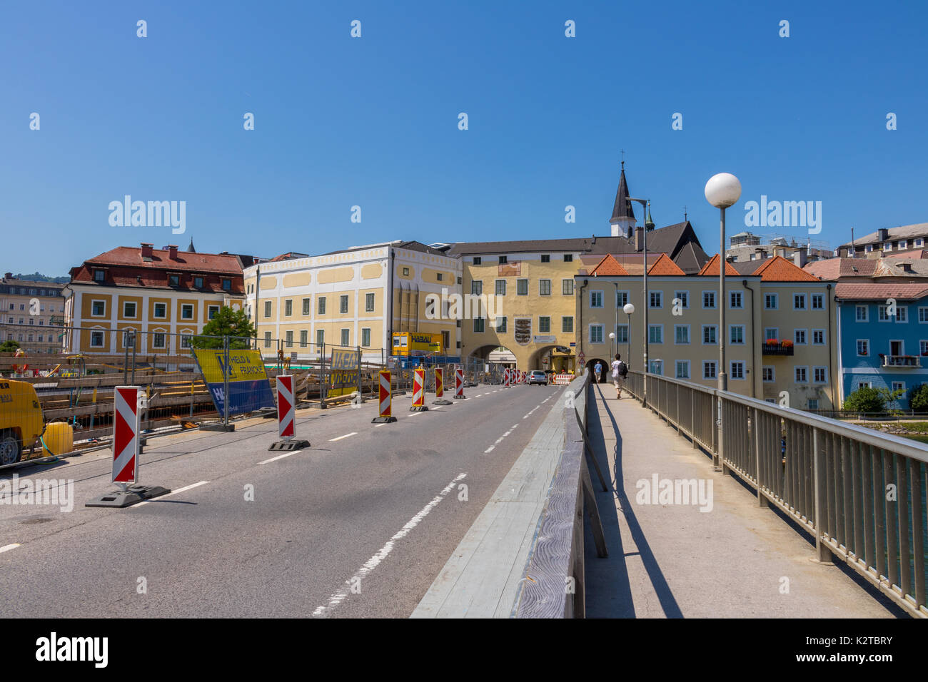 GMUNDEN, Österreich Juli 21, 2017: Baustelle der Brücke nach Gmunden, über den Fluss Traun Stockfoto