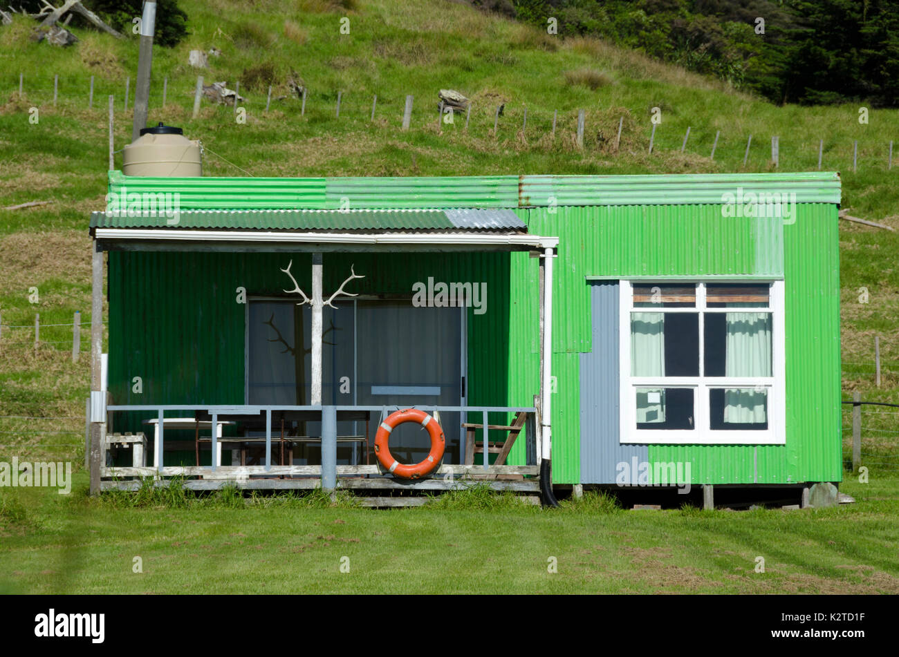 Green Holiday Home, East Cape, North Island, Neuseeland Stockfoto