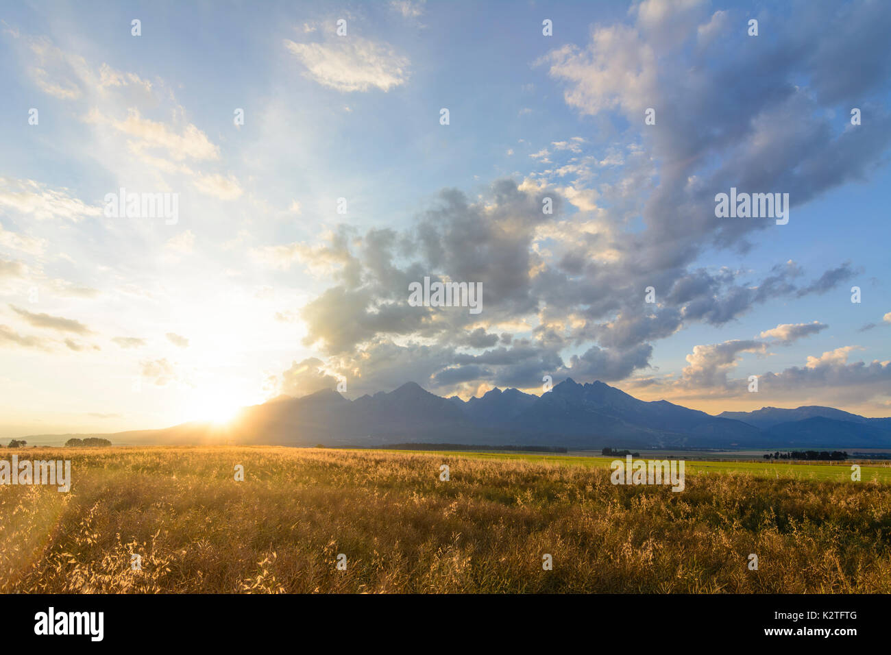 Hohe Tatra aus Süd-ost, vor lomnitzer stit (Lomnica Peak, Lomnitzer Spitze), Vysoke Tatry (Hohe Tatra, Hohe Tatra, Slowakei Stockfoto